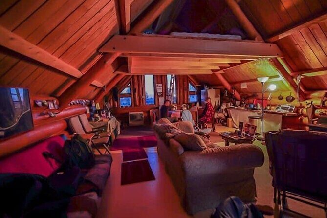 Aurora Viewing - Aurora Husky Lodge , Great view from top of the ridge - Aurora hunting strategy: how your guide improves your odds