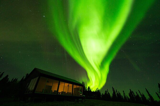 Cleary Summit Aurora Glass House Luxury Northern Lights Tour - Pickup and timing: your night starts earlier than you think