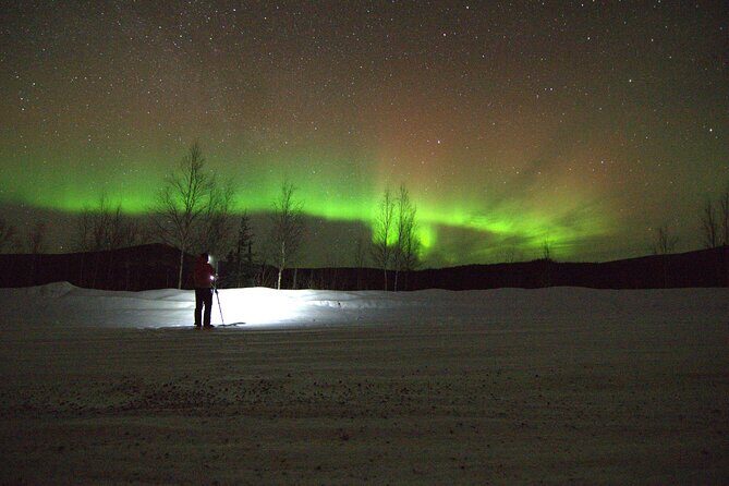 Fairbanks Northern Lights Adventure with free Aurora portraits - Cold-weather comfort: the small stuff that makes the night work