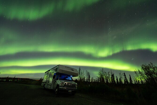 Luxury RV Small Group Aurora Chasing Tour with Photography - Photography help that actually helps: phone settings and tripod checks