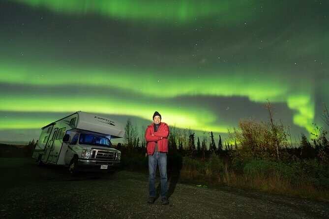 Luxury RV Small Group Aurora Chasing Tour with Photography - What to watch for before you book