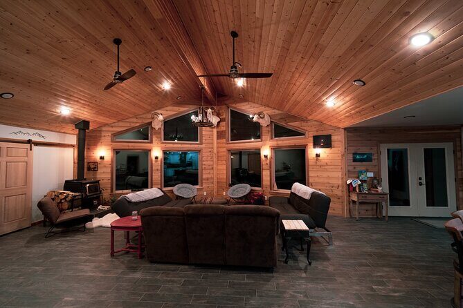 Private Northern Lights Lodge & Chase – Fairbanks - What Michael Teaches You While You Watch